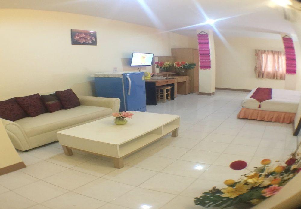 Oyo 1134 Baan Zarn Maison d'hôtes