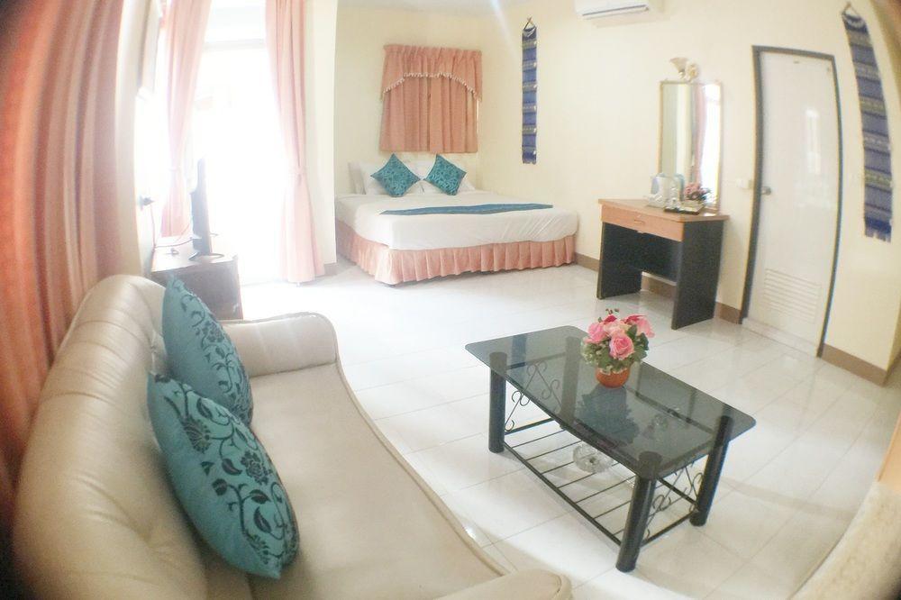 Oyo 1134 Baan Zarn Maison d'hôtes 2*