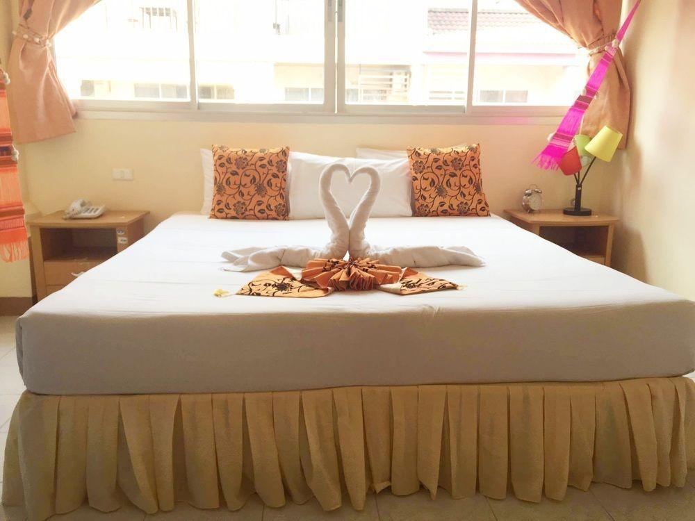 Oyo 1134 Baan Zarn Maison d'hôtes Patong